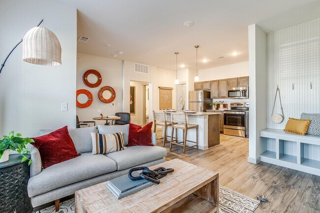 Photo - Chisholm Trace