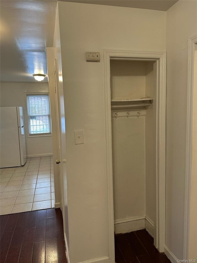 Photo - 107-09 156th St