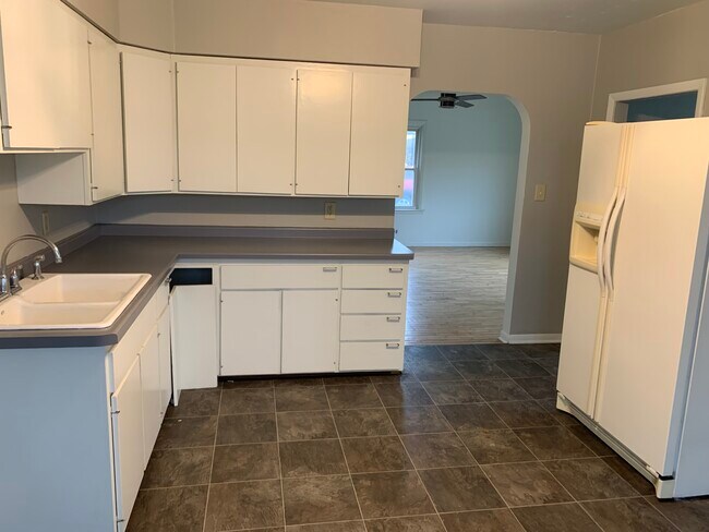 Photo - 413 Kekoskee St Unidad 1