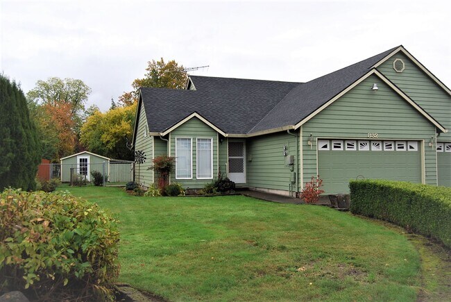 Well maintained 2Bd/2Ba Single Story Duple... - Well maintained 2Bd/2Ba Single Story Duple...