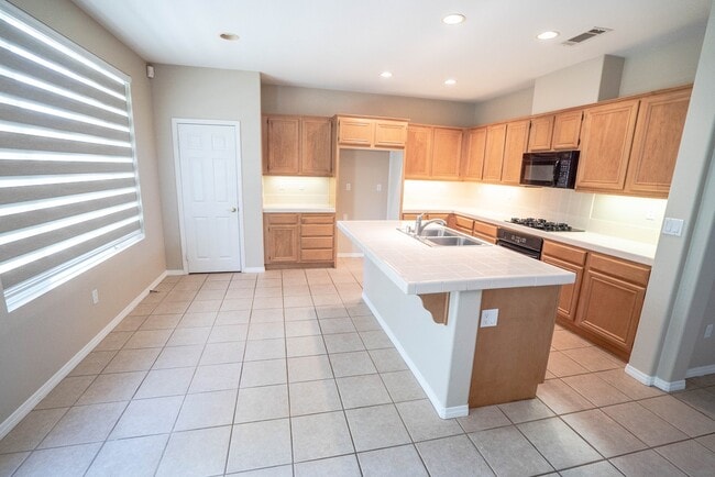 Photo - COMING SOON! 4 Bedroom Home for Rent in Camarillo!