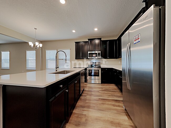 Photo - 198 Spruce Pt