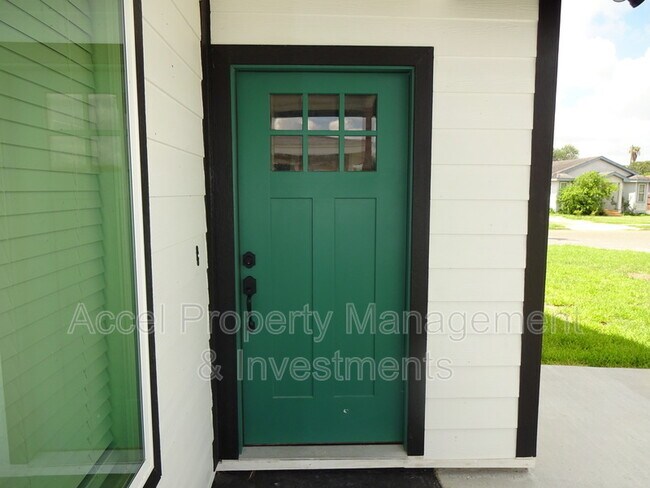 Photo - 3304 Belinda St