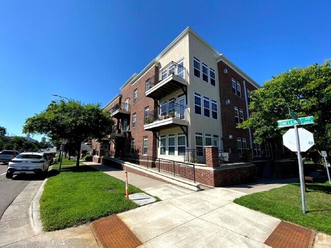 Building Photo - 605 Snelling Ave S Unit 107 Rental