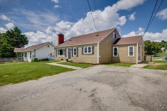 Photo - 141 Franklin St