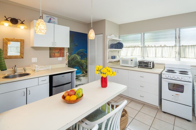 Photo - Fully furnished beach-side studio includes...