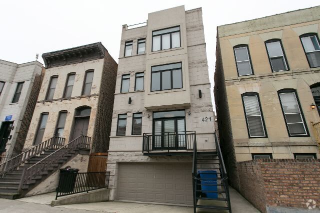 Building Photo - 421 W Armitage Ave Unit M00B Rental