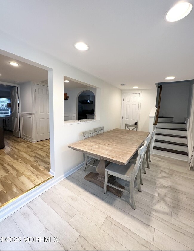 Photo - 7 Princeton Ave