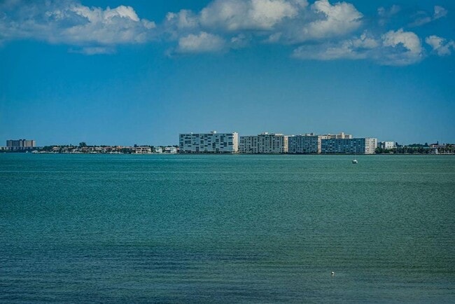 5151 Isla Key Blvd S Unit 220