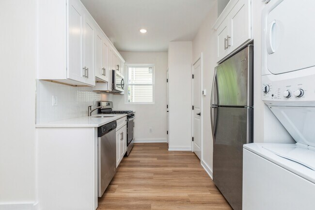 Photo - 164 Glenwood Ave Unit 102