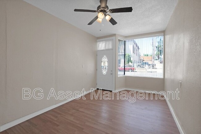 Building Photo - 916 Marin St Unit A