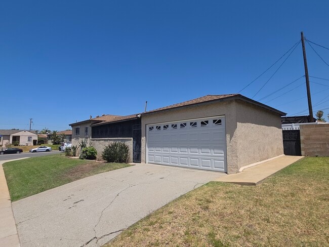 Photo - 2157 W 109th Pl