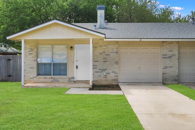 Photo - 7912 Echo Wind St