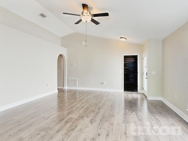 Photo - 10610 Opus Dr