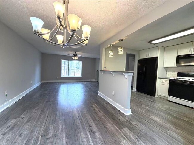 Photo - 1217 Harbins Rd NW