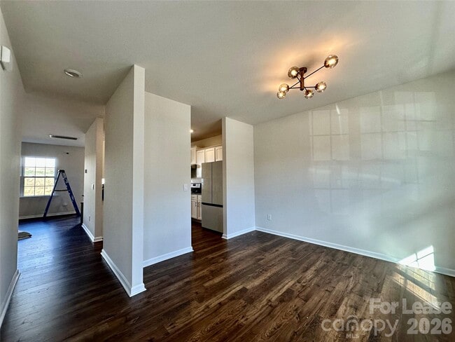 Photo - 147 N Ranney Way