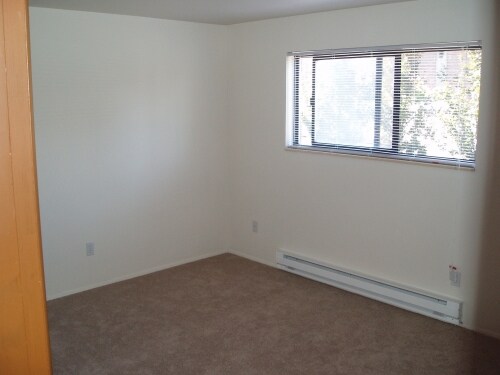 Otro - Harbortown Apartments