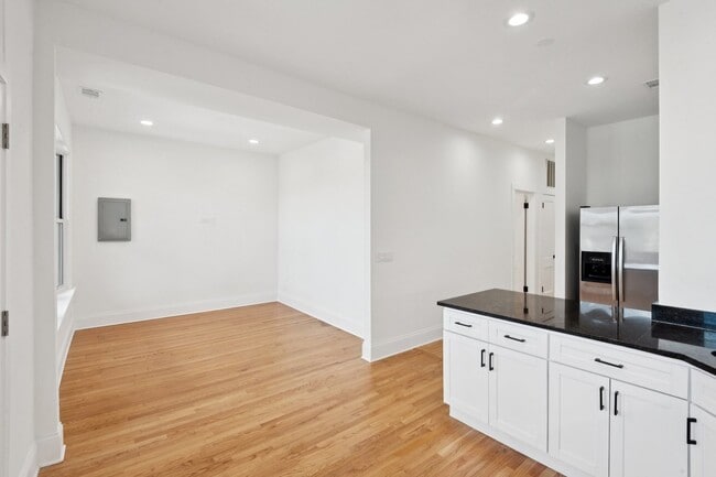 Photo - 4345 N Lincoln Ave Unidad 3