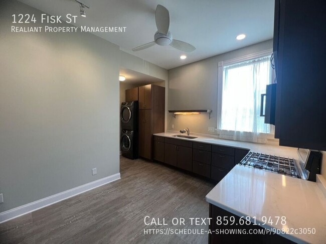 Photo - 1224 Fisk St