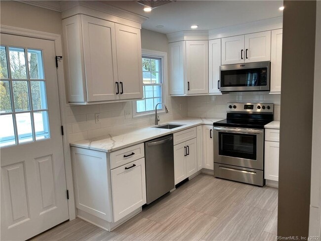 Photo - 138 Millport Ave
