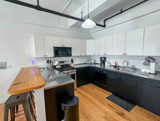 Photo - 138 Woodland Rd Unit 6