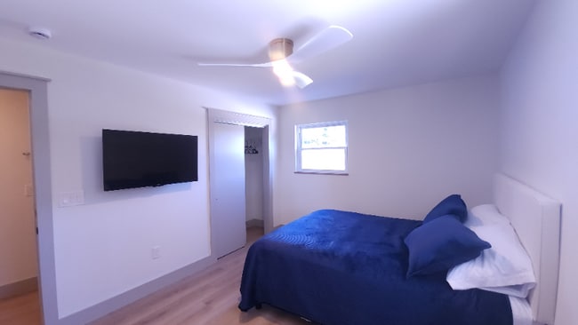 Photo - 1704 S Forest Dr