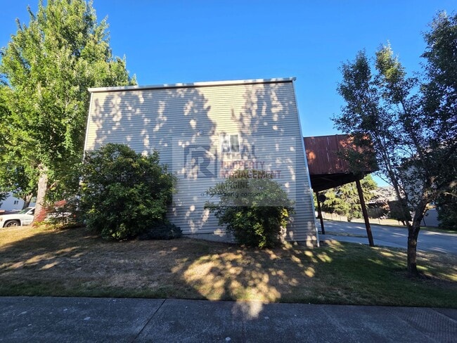 Photo - 8431 13th Ave SE