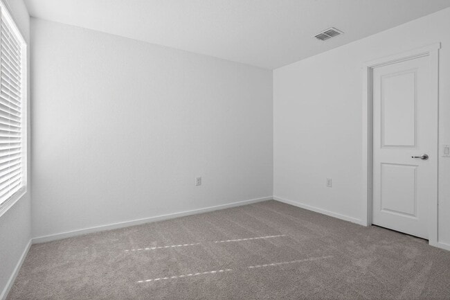 Photo - Private Bedroom for Rent – 5 Minutes from Texas A&M–San Antonio!