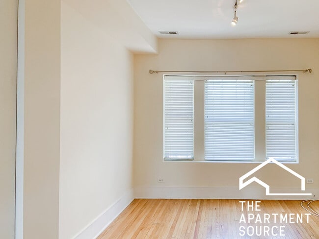 Photo - 3453 N Wolcott Ave Unit 3
