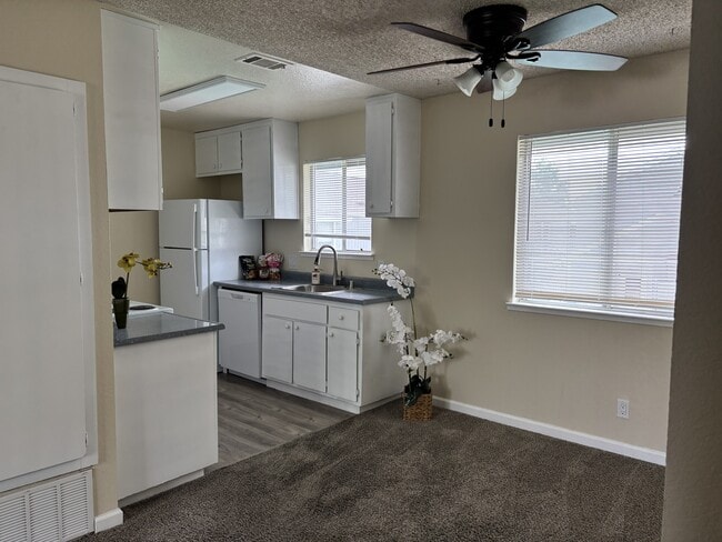 Photo - Aspen Village