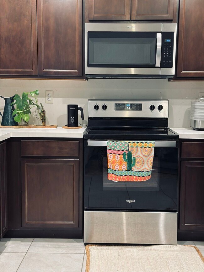 Photo - 2417 SE 10th St