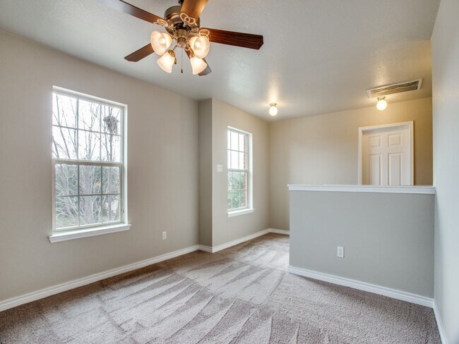 Photo - 1208 Boxwood Dr