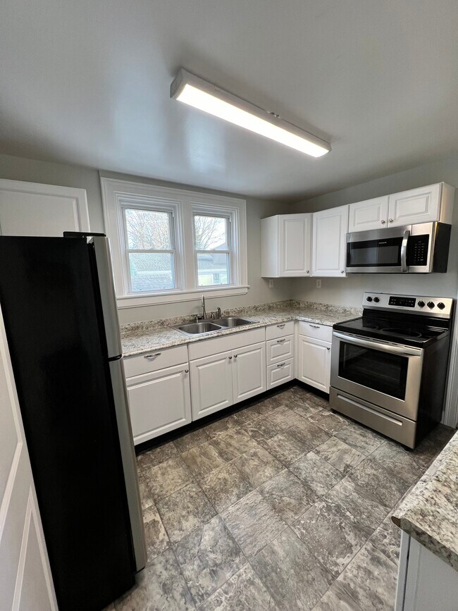 Photo - 151 Main St Unidad 2