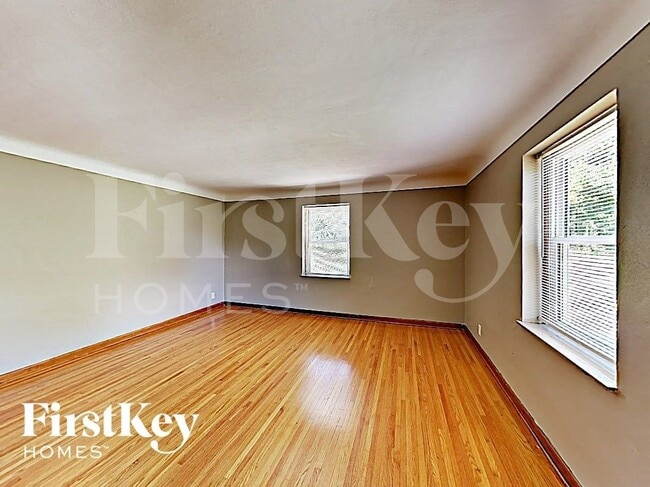 Photo - 11251 Old Halls Ferry Rd