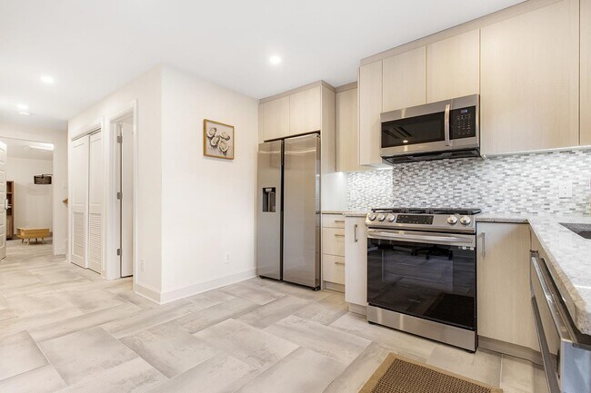 Photo - 5501 John F. Kennedy Blvd