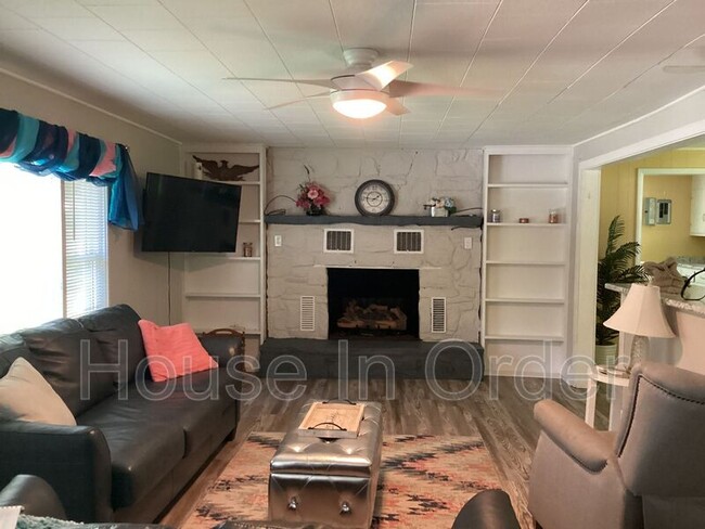 Photo - 431 White Oak Rd