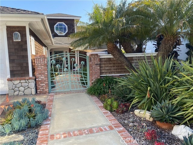 231 Avenida Princesa