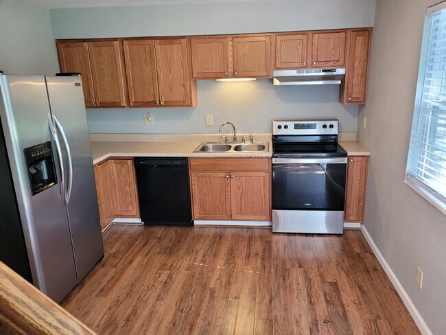 Photo - 8 Peartree Ln