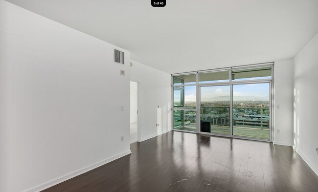 Photo - 13700 Marina Pointe Dr Unit 1019