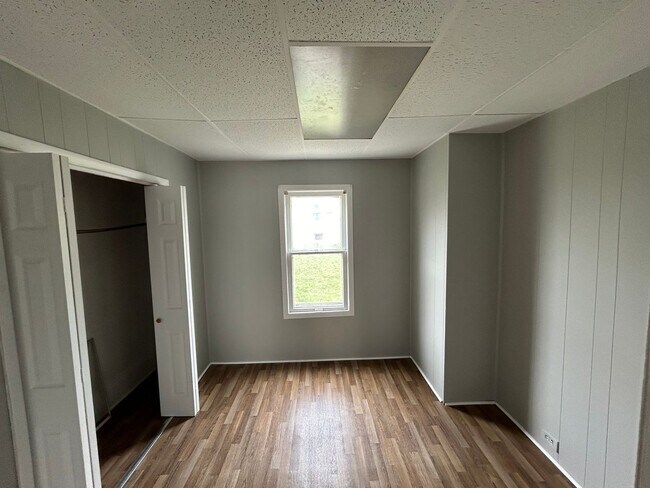 Photo - 3568 W 63rd St Unidad 3568 W 63rd St #1 DOWN