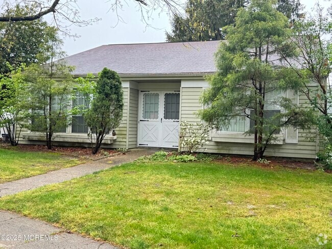 Building Photo - 561B Malvern Ct Rental