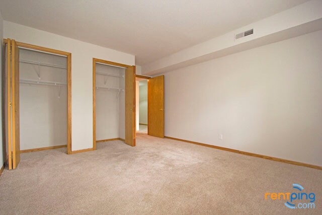 Photo - Charleston Court