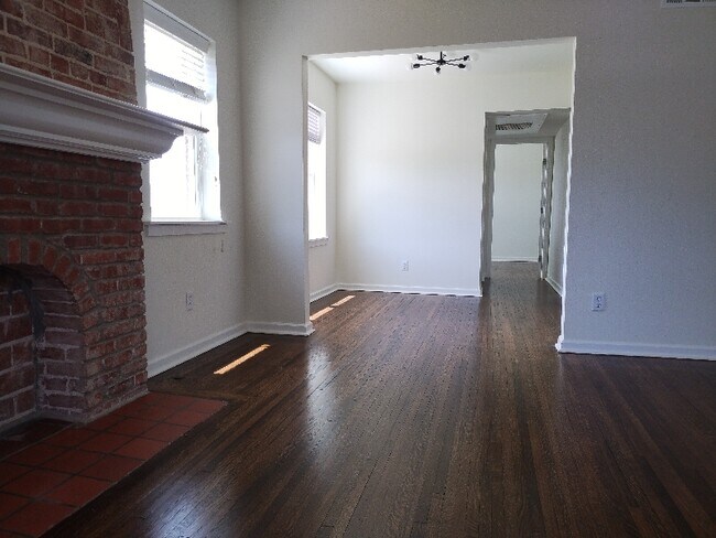 Photo - 1312 S Quaker Ave Unit Apt 6