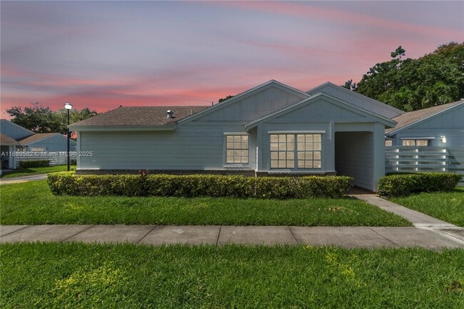 Photo - 13737 SW 147th Cir Ln