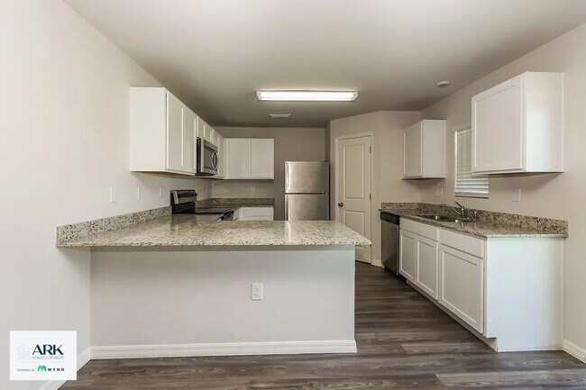 28257 Chinquapin Dr