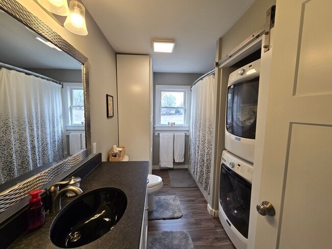 Photo - Newly remodeled 2BR/2BA Home in Farragut