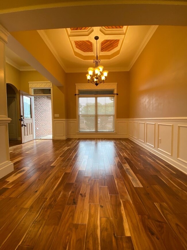 Photo - Shell Landing East!!! FRESH PAINT!!! NEW FLOORING!!!