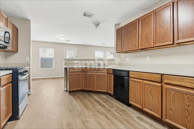 Photo - 16311 Hayesford Ln