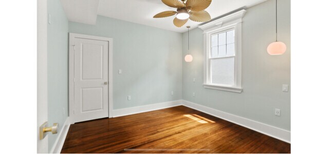 Photo - 2833 Pine St Apartment Unit upper