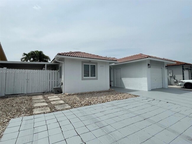 Photo - 18254 SW 143rd Pl